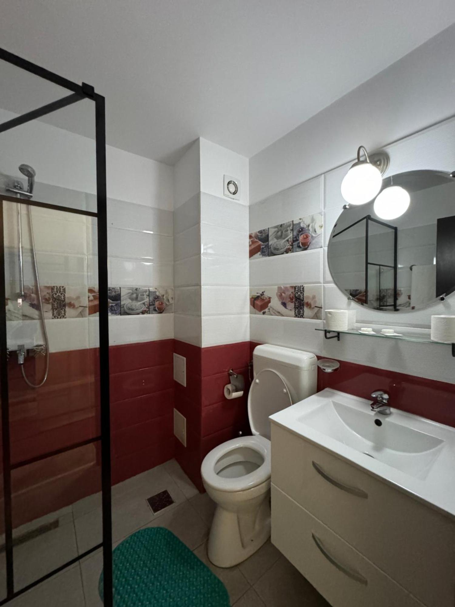 Fast Airport Accomodation Otopeni Buitenkant foto