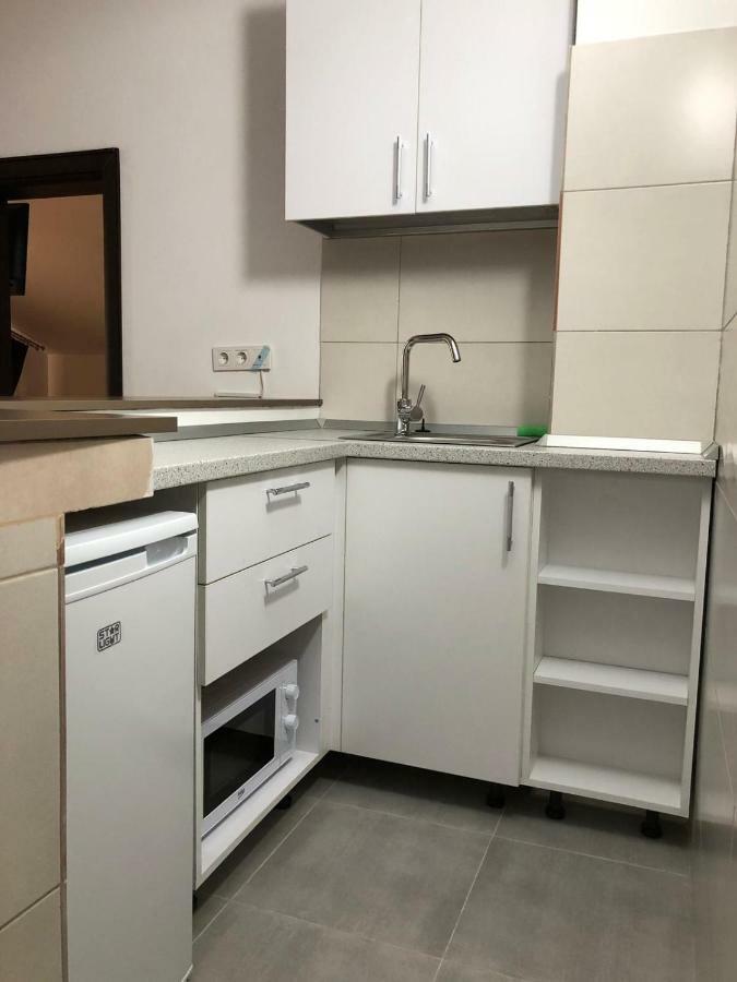 Fast Airport Accomodation Otopeni Buitenkant foto