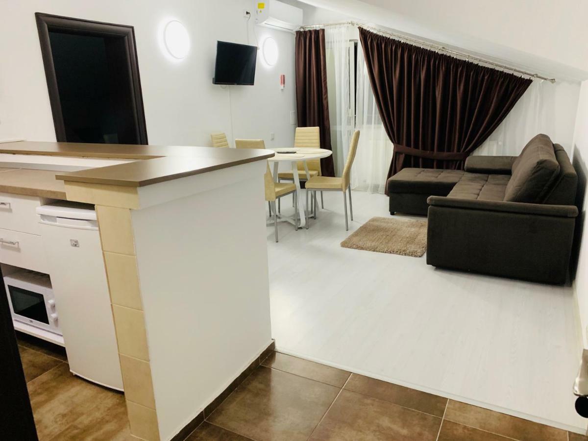 Fast Airport Accomodation Otopeni Buitenkant foto