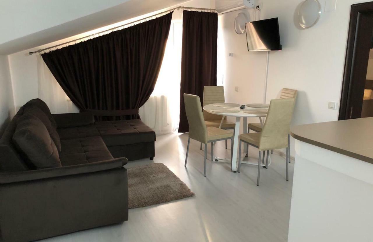 Fast Airport Accomodation Otopeni Buitenkant foto